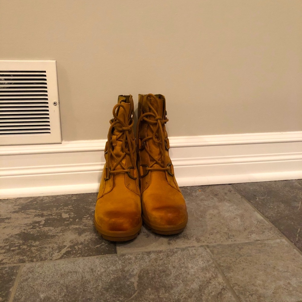 Sorel Wedges